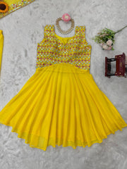 Classic Kurta Set with a Contemporary Twist