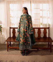 Charming Embroidered Kurta Set for Modern Elegance