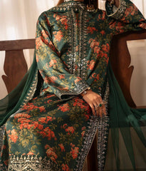 Charming Embroidered Kurta Set for Modern Elegance