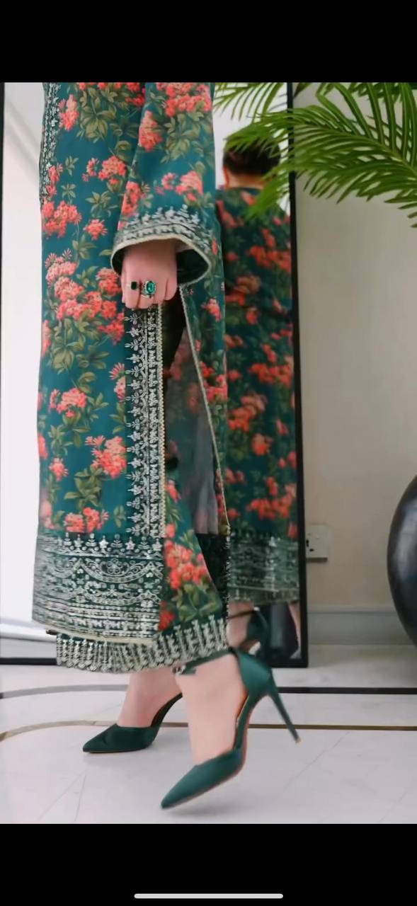Charming Embroidered Kurta Set for Modern Elegance