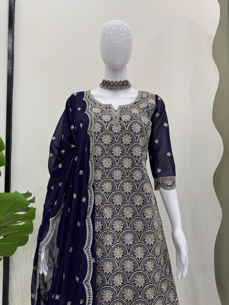 "Beautiful Fabric & Design – Totally Worth It!"