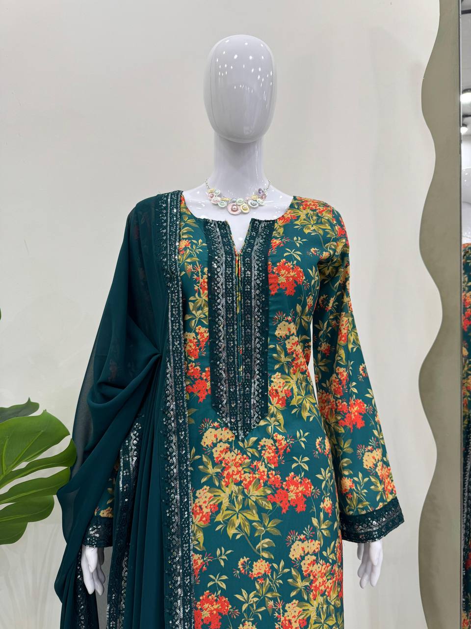 Charming Embroidered Kurta Set for Modern Elegance